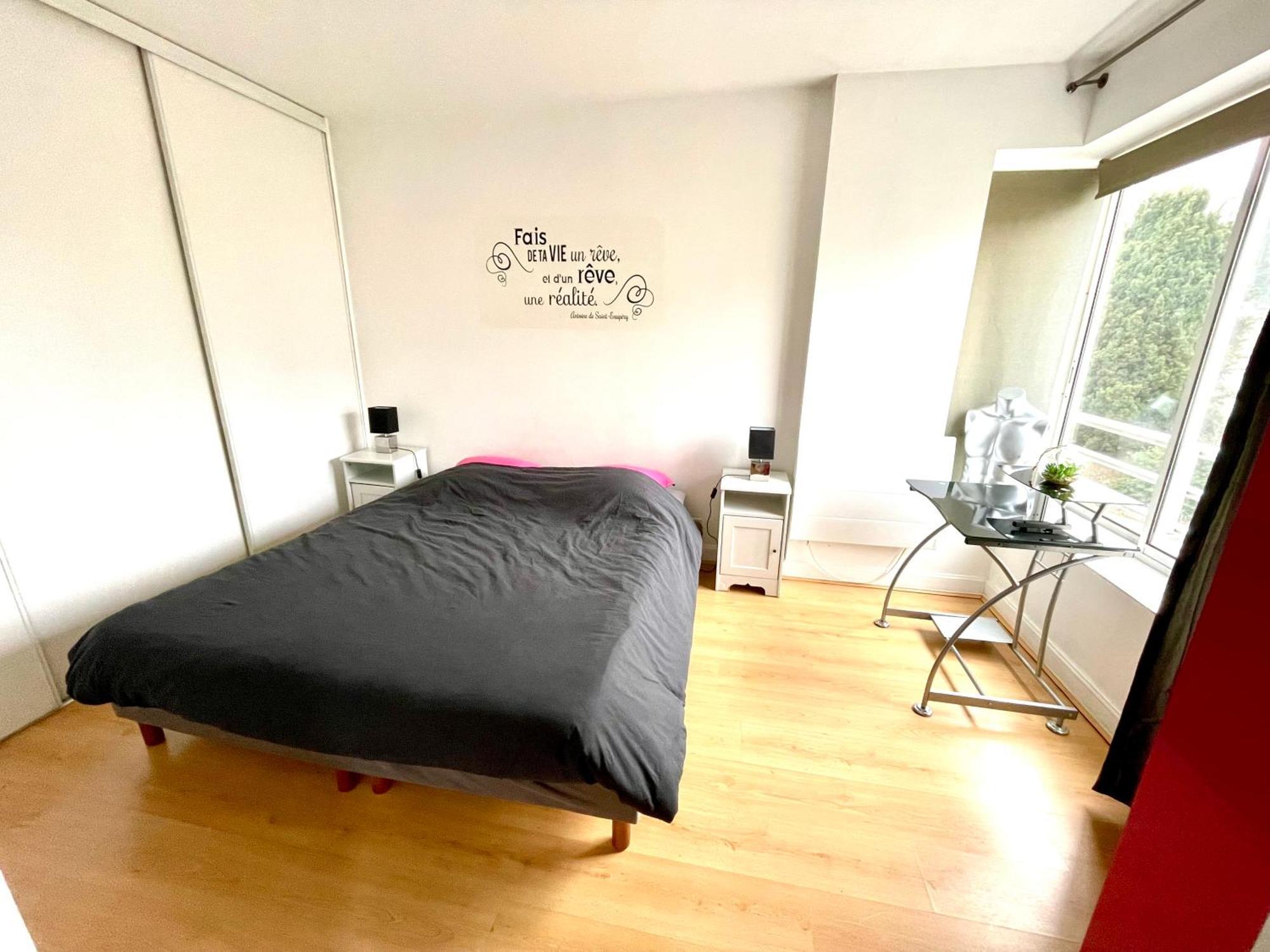 Charmant Appartement En Bord De Cher 셍 따베흑땅 외부 사진
